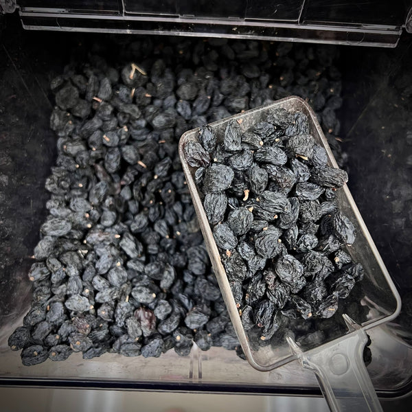 HESARI Dried Black Raisins / 1kg