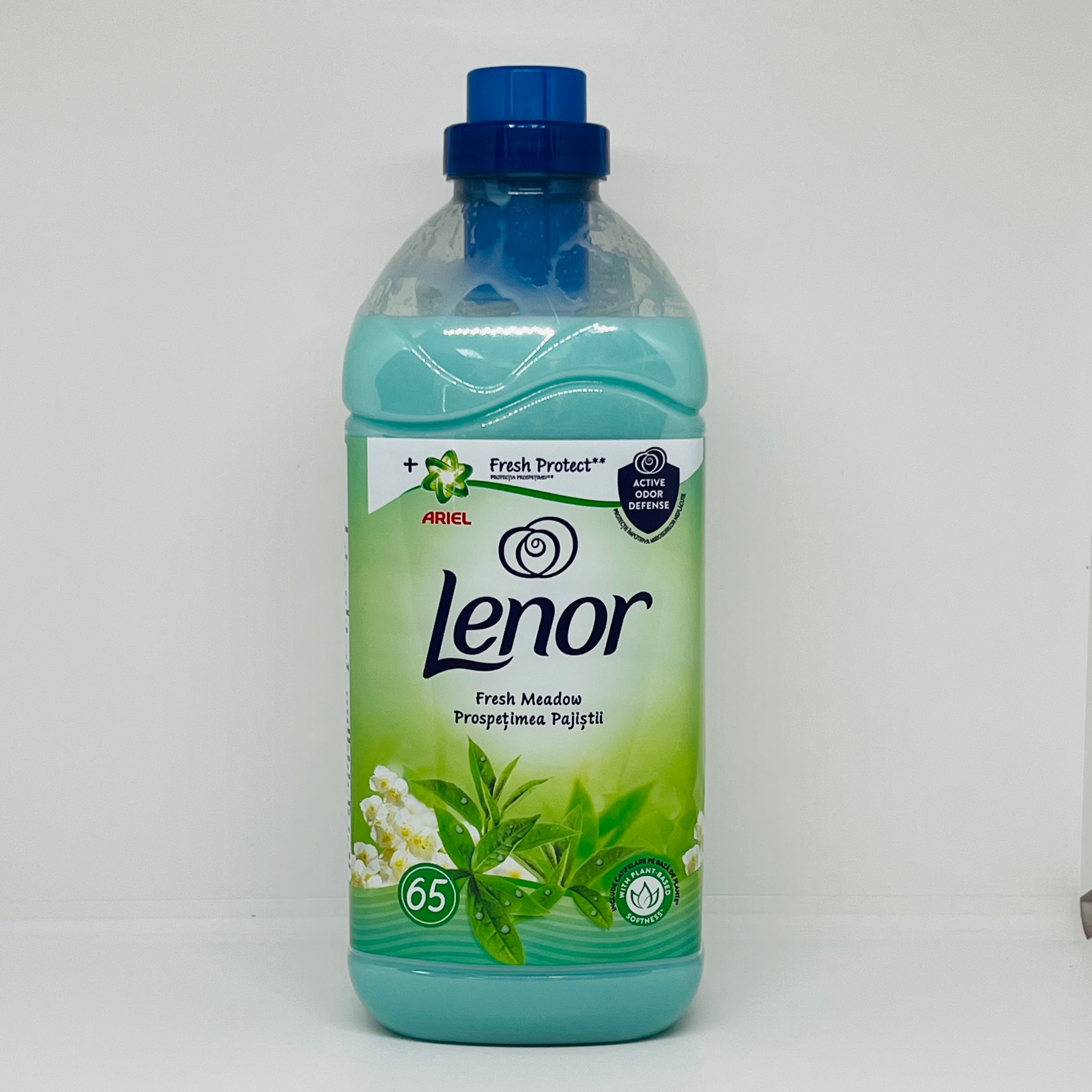 LENOR Fresh Meadow Fabric Softener 1.49L