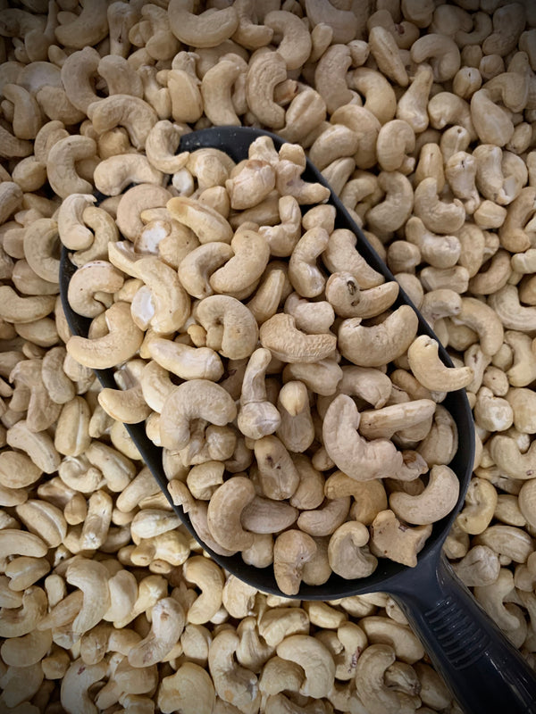 HESARI Raw Cashews No.180 / 1kg